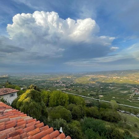 La Vista Barolo In La Morra Apartment Luaran gambar