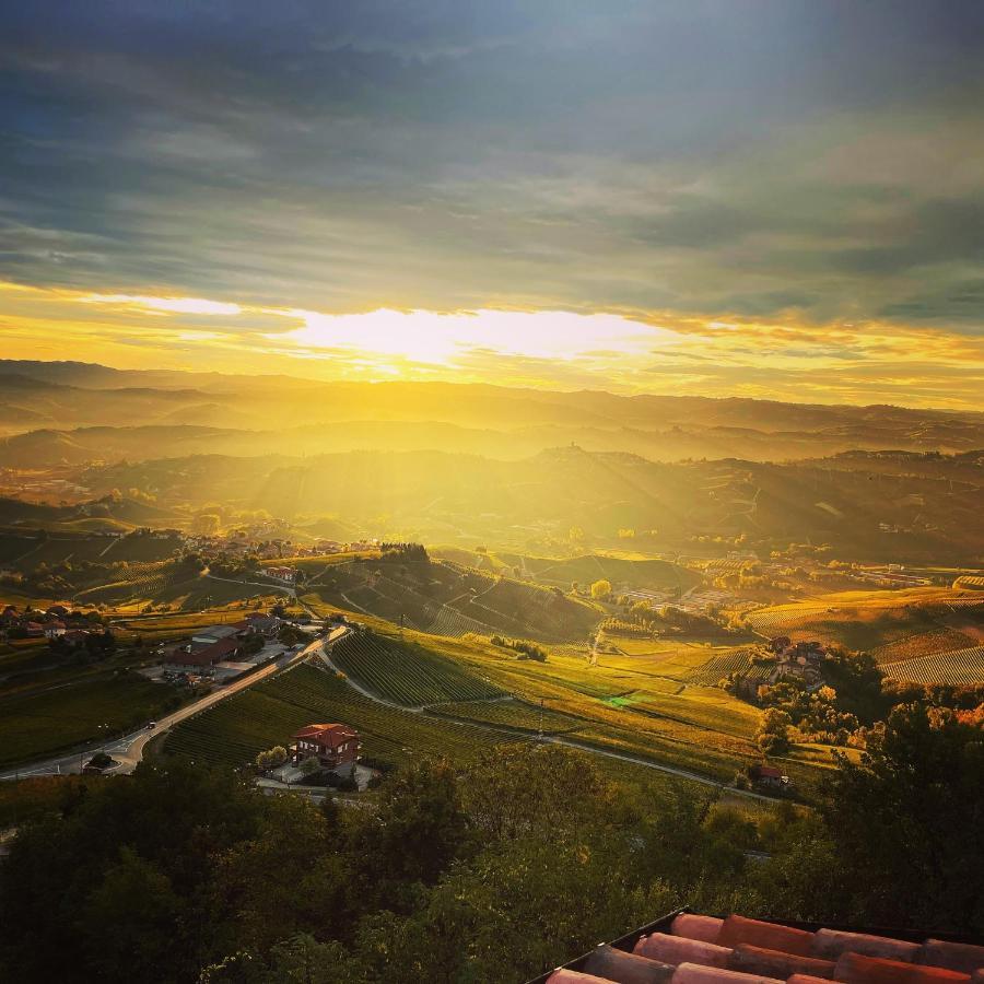 La Vista Barolo In La Morra Apartment Luaran gambar