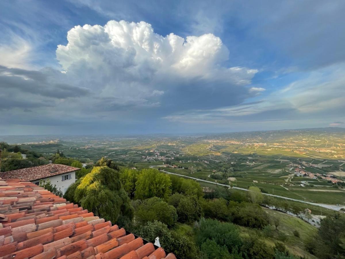 La Vista Barolo In La Morra Apartment Luaran gambar